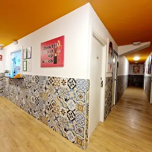Hostal Arc House 