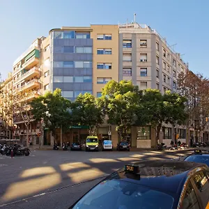 Hotel House ***